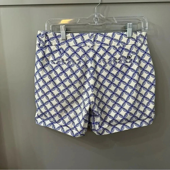 Vineyard Vines Shorts Blue & White Geometric Pattern Size 2 - Picture 5 of 6